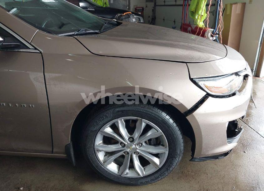 Photo 19 of 2019 Chevrolet Malibu LT (VIN 1G1ZD5ST4KF122403)