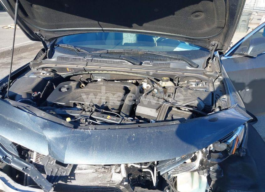 Photo 10 of 2019 Chevrolet Malibu LT (VIN 1G1ZD5ST4KF124376)