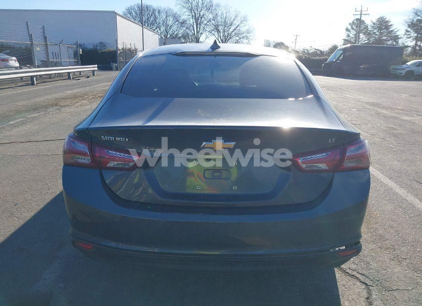 Photo 16 of 2019 Chevrolet Malibu LT (VIN 1G1ZD5ST4KF124376)