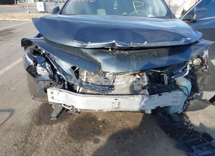 Photo 6 of 2019 Chevrolet Malibu LT (VIN 1G1ZD5ST4KF124376)