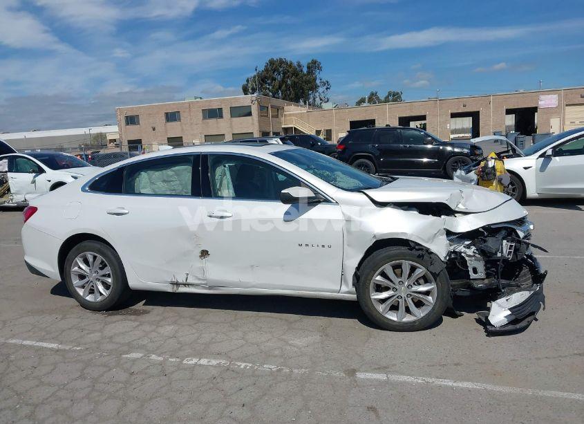 Photo 13 of 2019 Chevrolet Malibu LT (VIN 1G1ZD5ST4KF127486)