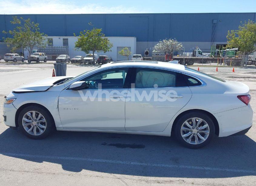Photo 14 of 2019 Chevrolet Malibu LT (VIN 1G1ZD5ST4KF127486)