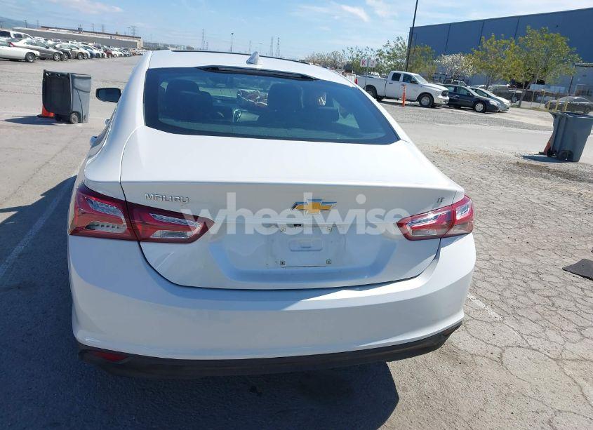 Photo 16 of 2019 Chevrolet Malibu LT (VIN 1G1ZD5ST4KF127486)