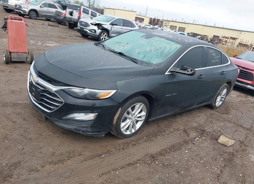 Photo 2 of 2019 Chevrolet Malibu LT (VIN 1G1ZD5ST4KF129450)