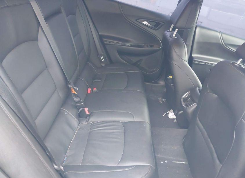 Photo 8 of 2019 Chevrolet Malibu LT (VIN 1G1ZD5ST4KF129450)