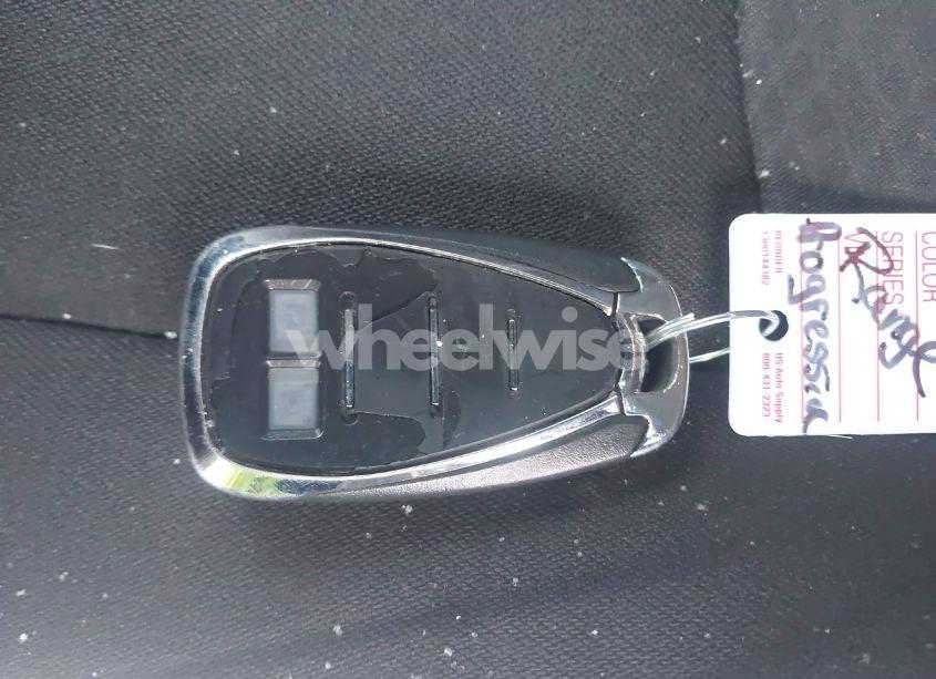 Photo 11 of 2019 Chevrolet Malibu LT (VIN 1G1ZD5ST4KF146913)