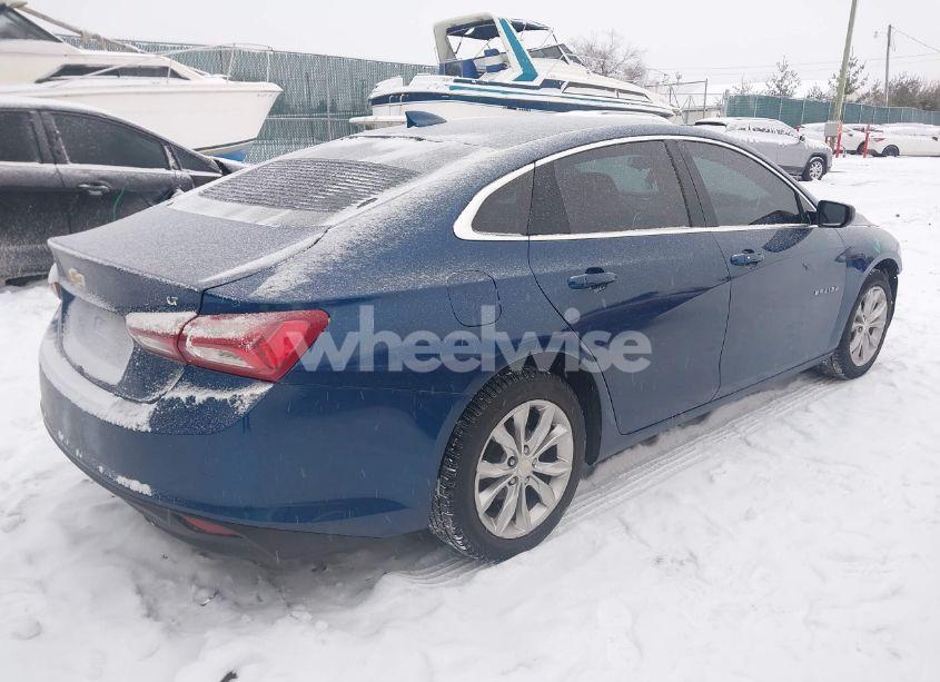 Photo 4 of 2019 Chevrolet Malibu LT (VIN 1G1ZD5ST4KF146913)
