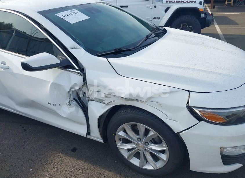 Photo 19 of 2019 Chevrolet Malibu LT (VIN 1G1ZD5ST4KF152596)