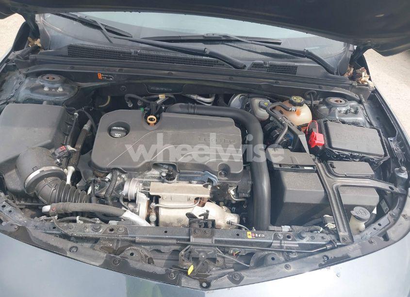 Photo 10 of 2019 Chevrolet Malibu LT (VIN 1G1ZD5ST4KF161119)