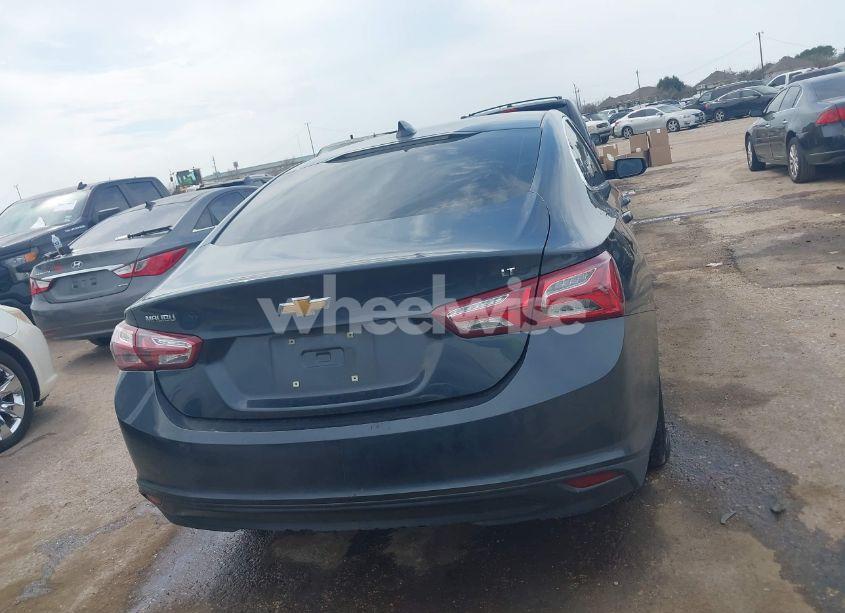 Photo 16 of 2019 Chevrolet Malibu LT (VIN 1G1ZD5ST4KF161119)