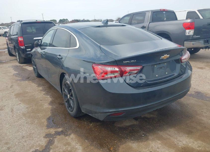Photo 3 of 2019 Chevrolet Malibu LT (VIN 1G1ZD5ST4KF161119)