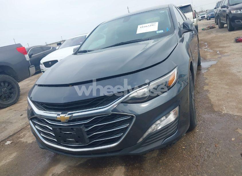 Photo 6 of 2019 Chevrolet Malibu LT (VIN 1G1ZD5ST4KF161119)