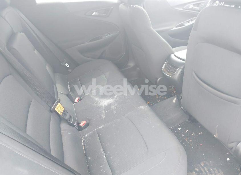 Photo 8 of 2019 Chevrolet Malibu LT (VIN 1G1ZD5ST4KF161119)