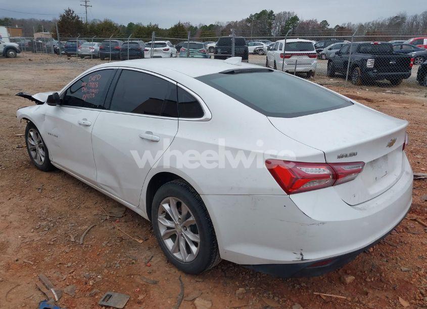 Photo 3 of 2019 Chevrolet Malibu LT (VIN 1G1ZD5ST4KF171813)