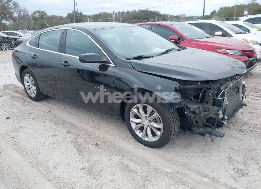 2019 Chevrolet Malibu LT (VIN 1G1ZD5ST4KF173657) main photo
