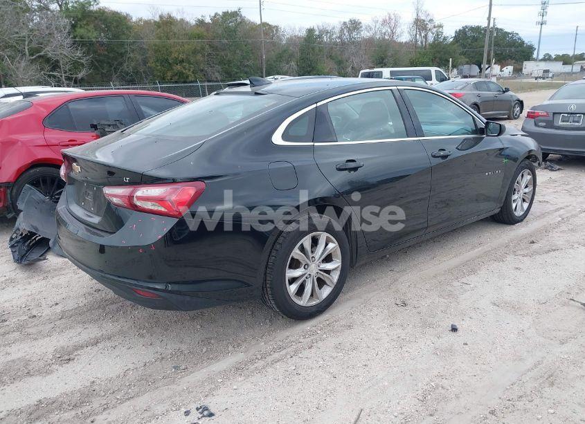 Photo 4 of 2019 Chevrolet Malibu LT (VIN 1G1ZD5ST4KF173657)