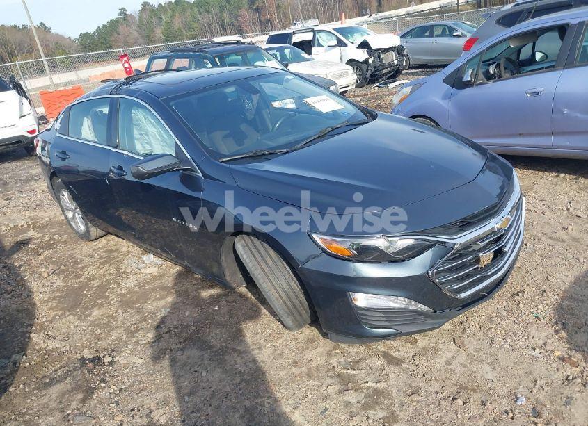 2019 Chevrolet Malibu LT (VIN 1G1ZD5ST4KF220718) main photo