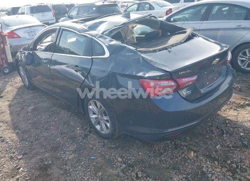 Photo 3 of 2019 Chevrolet Malibu LT (VIN 1G1ZD5ST4KF220718)