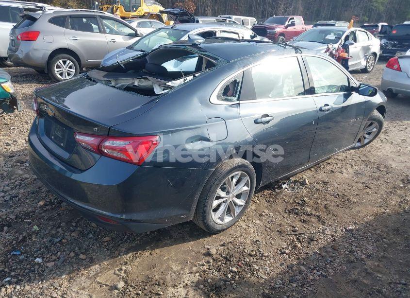 Photo 4 of 2019 Chevrolet Malibu LT (VIN 1G1ZD5ST4KF220718)