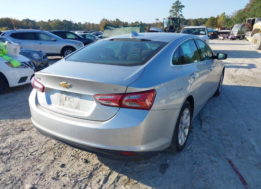 Photo 4 of 2020 Chevrolet Malibu FWD LT (VIN 1G1ZD5ST4LF001310)