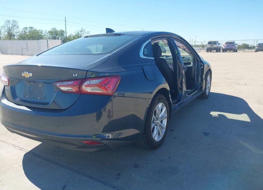 Photo 4 of 2020 Chevrolet Malibu FWD LT (VIN 1G1ZD5ST4LF009245)