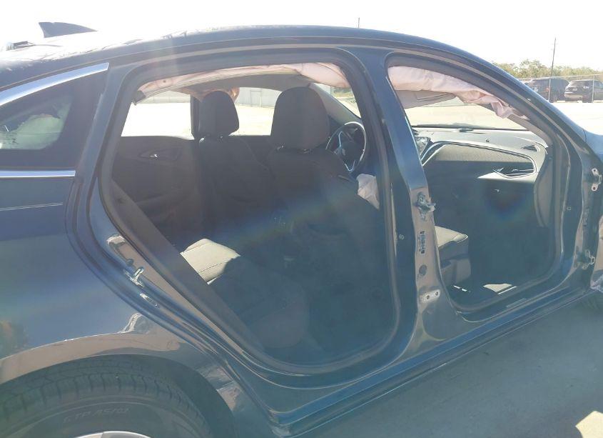 Photo 6 of 2020 Chevrolet Malibu FWD LT (VIN 1G1ZD5ST4LF009245)