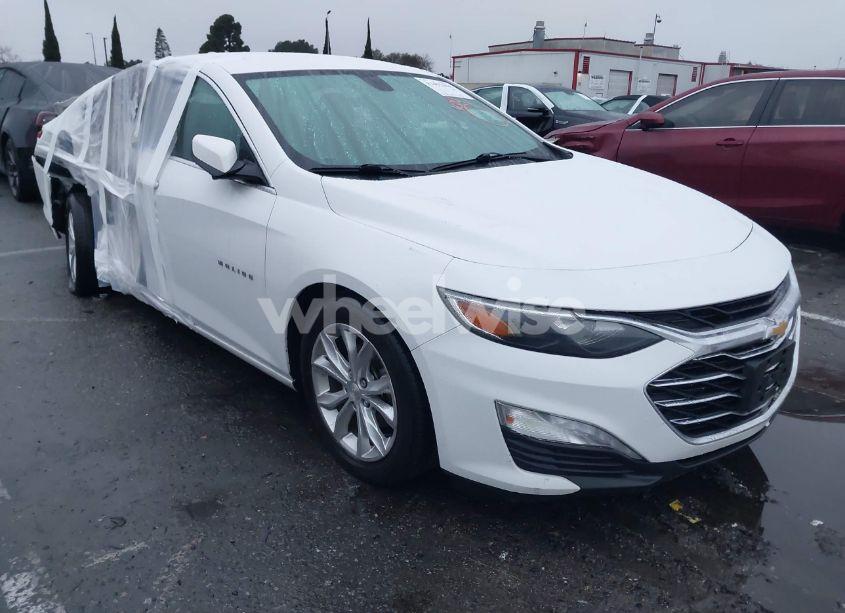 2020 Chevrolet Malibu FWD LT (VIN 1G1ZD5ST4LF017054) main photo