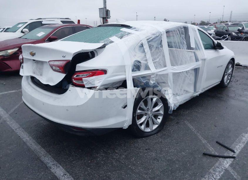 Photo 4 of 2020 Chevrolet Malibu FWD LT (VIN 1G1ZD5ST4LF017054)