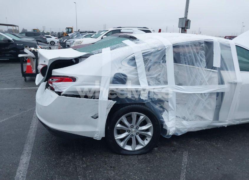 Photo 6 of 2020 Chevrolet Malibu FWD LT (VIN 1G1ZD5ST4LF017054)