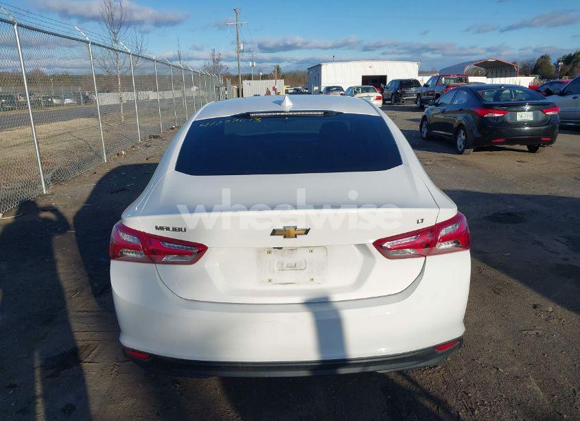 Photo 16 of 2020 Chevrolet Malibu FWD LT (VIN 1G1ZD5ST4LF025526)