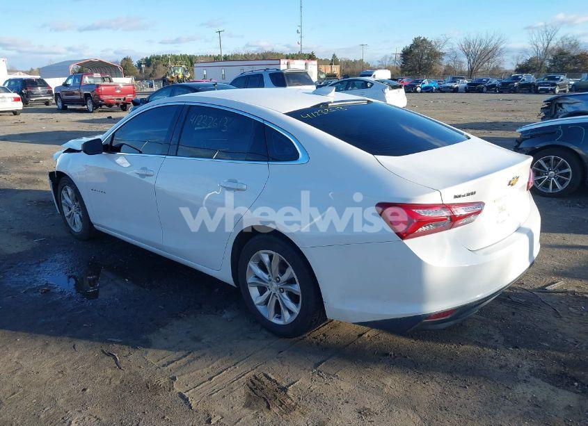 Photo 3 of 2020 Chevrolet Malibu FWD LT (VIN 1G1ZD5ST4LF025526)