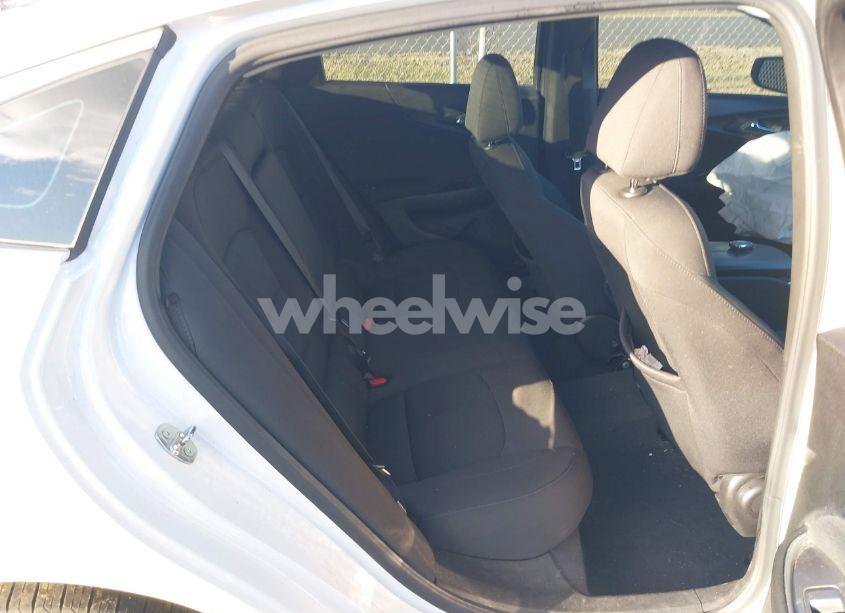 Photo 8 of 2020 Chevrolet Malibu FWD LT (VIN 1G1ZD5ST4LF025526)