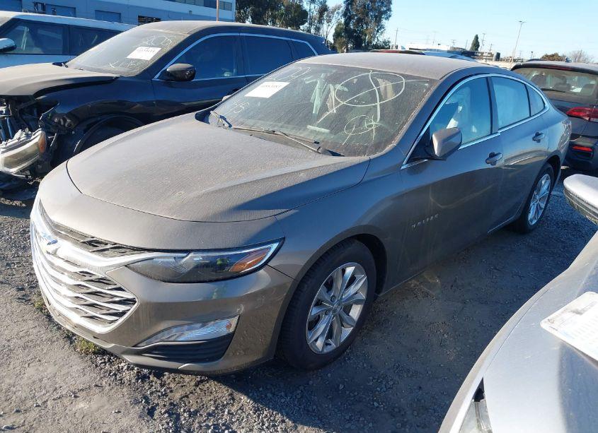 Photo 2 of 2020 Chevrolet Malibu FWD LT (VIN 1G1ZD5ST4LF029950)