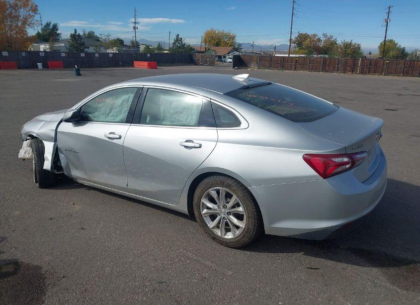 Photo 3 of 2020 Chevrolet Malibu FWD LT (VIN 1G1ZD5ST4LF034839)