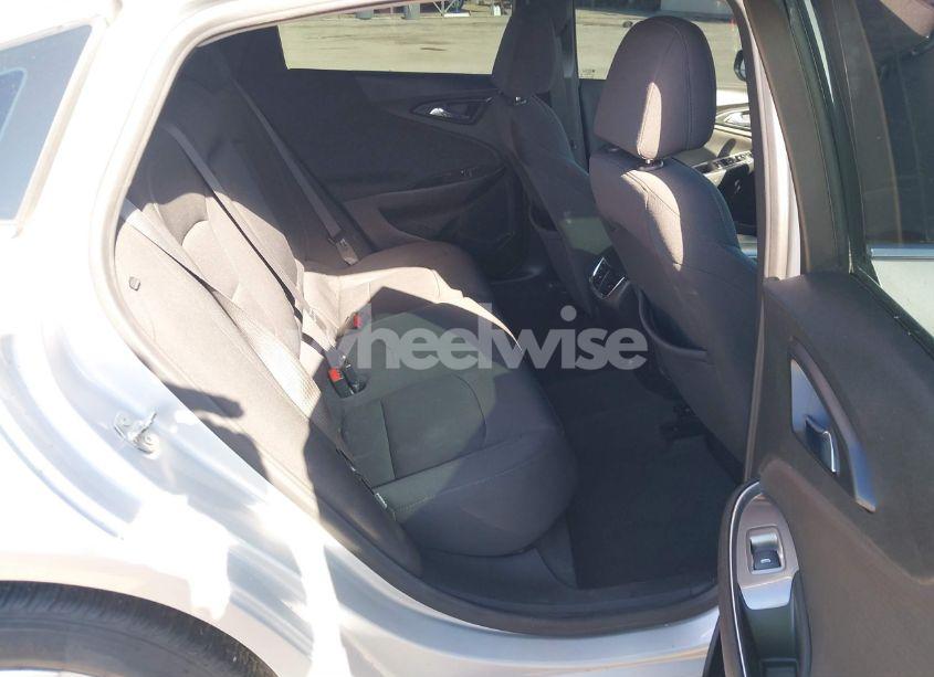 Photo 8 of 2020 Chevrolet Malibu FWD LT (VIN 1G1ZD5ST4LF043363)