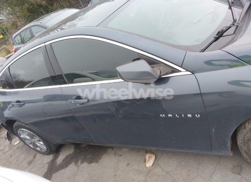 Photo 13 of 2020 Chevrolet Malibu FWD LT (VIN 1G1ZD5ST4LF050927)