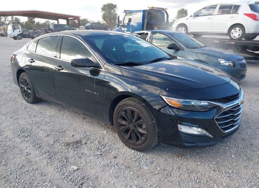 2020 Chevrolet Malibu FWD LT (VIN 1G1ZD5ST4LF057375) main photo