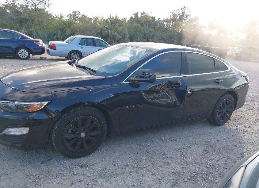 Photo 14 of 2020 Chevrolet Malibu FWD LT (VIN 1G1ZD5ST4LF057375)