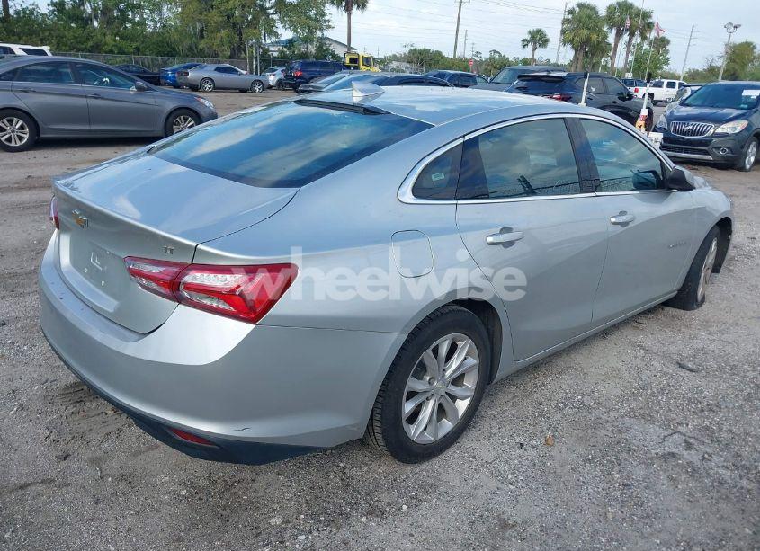 Photo 4 of 2020 Chevrolet Malibu FWD LT (VIN 1G1ZD5ST4LF067064)