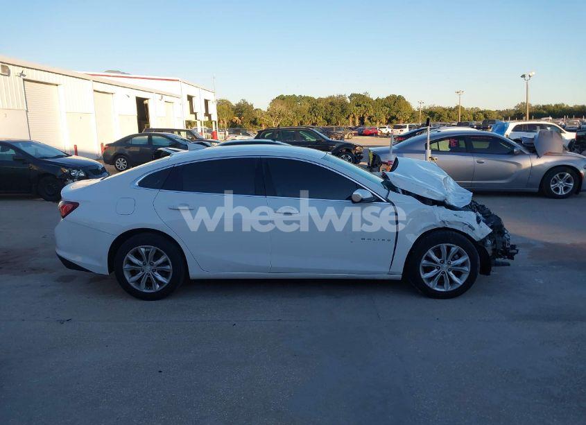 Photo 13 of 2020 Chevrolet Malibu FWD LT (VIN 1G1ZD5ST4LF069798)