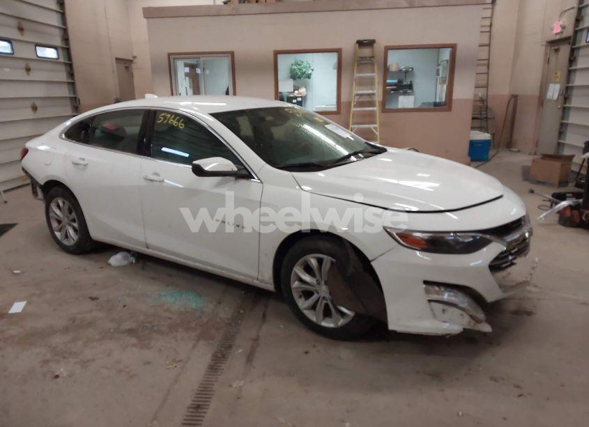 2020 Chevrolet Malibu FWD LT (VIN 1G1ZD5ST4LF070661) main photo