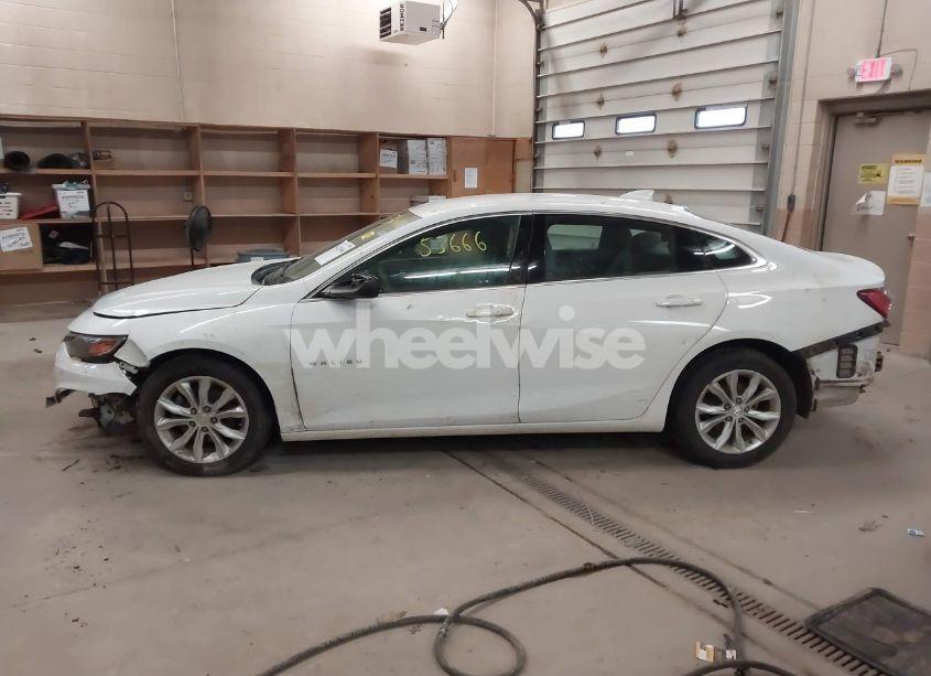 Photo 15 of 2020 Chevrolet Malibu FWD LT (VIN 1G1ZD5ST4LF070661)