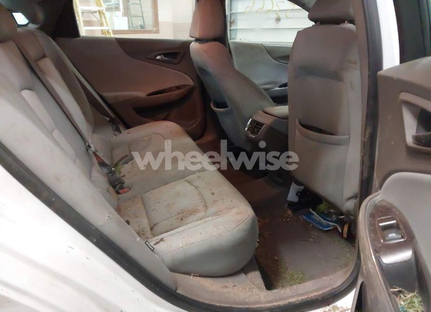 Photo 8 of 2020 Chevrolet Malibu FWD LT (VIN 1G1ZD5ST4LF070661)