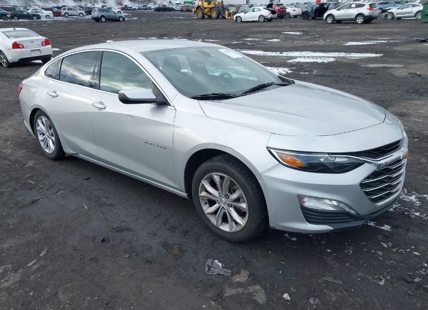 2020 Chevrolet Malibu FWD LT (VIN 1G1ZD5ST4LF077352) main photo