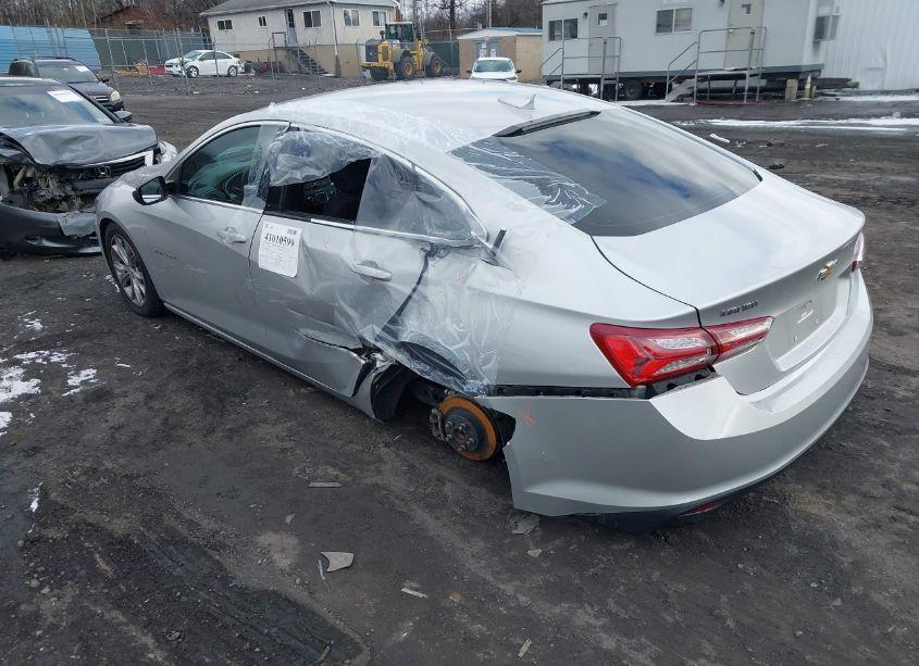 Photo 3 of 2020 Chevrolet Malibu FWD LT (VIN 1G1ZD5ST4LF077352)