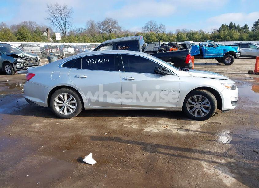 Photo 12 of 2020 Chevrolet Malibu FWD LT (VIN 1G1ZD5ST4LF091963)
