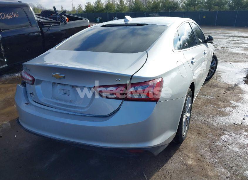 Photo 4 of 2020 Chevrolet Malibu FWD LT (VIN 1G1ZD5ST4LF091963)