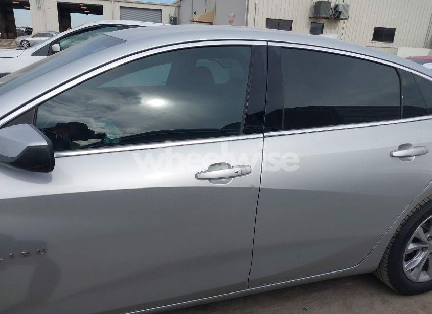Photo 14 of 2020 Chevrolet Malibu FWD LT (VIN 1G1ZD5ST4LF107532)