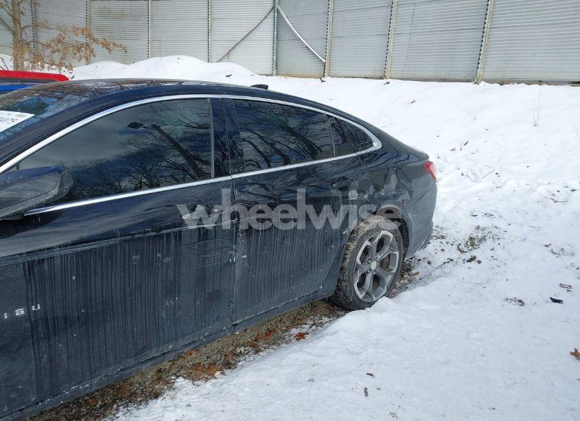 Photo 12 of 2020 Chevrolet Malibu FWD LT (VIN 1G1ZD5ST4LF111922)