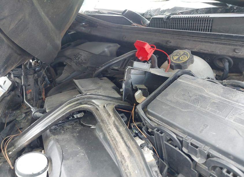 Photo 10 of 2020 Chevrolet Malibu FWD LT (VIN 1G1ZD5ST4LF112942)